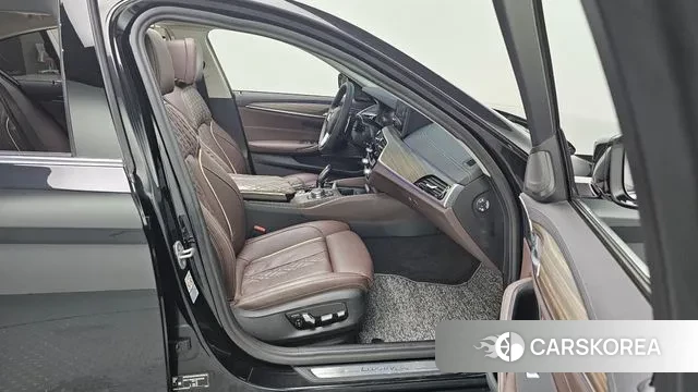 BMW 5 Series (G30) id 3011708 из Кореи 7