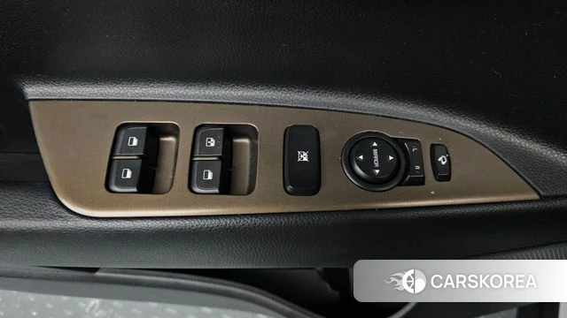 Kia Stonic id 4482938 из Кореи 7