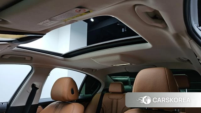 BMW 5 Series (G30) id 4610448 из Кореи 7