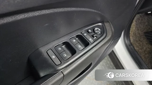 Hyundai Venue id 3059426 из Кореи 7