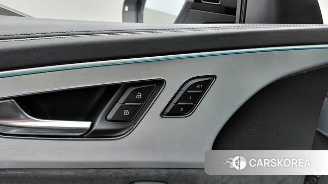 Audi Q8 (4M) id 4224572 из Кореи 7