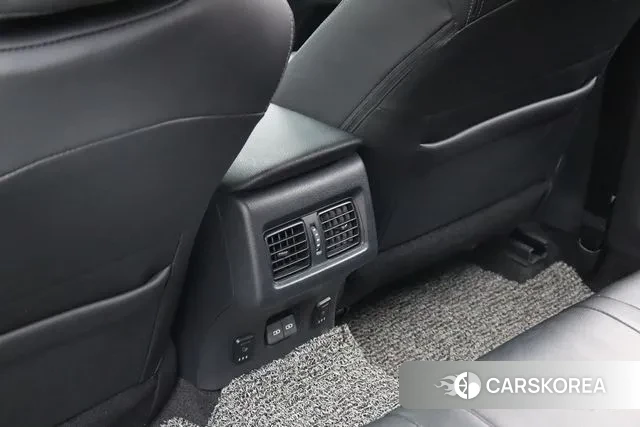 Toyota Camry (XV70) id 3348004 из Кореи 7