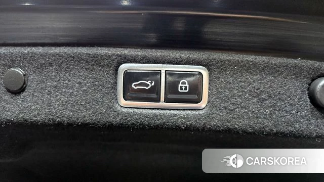 Hyundai Grandeur (GN7) id 3940264 из Кореи 7