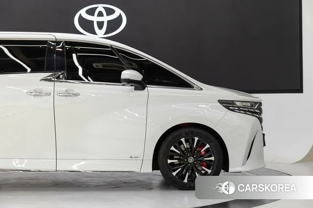 Toyota Elfa id 4365746 из Китая 7