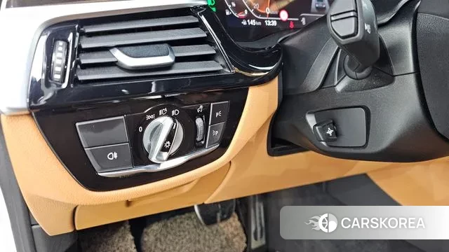 BMW 5 Series (G30) id 3540386 из Кореи 7