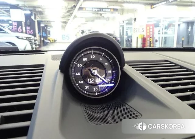 Porsche 911(992) id 3614822 из Кореи 7