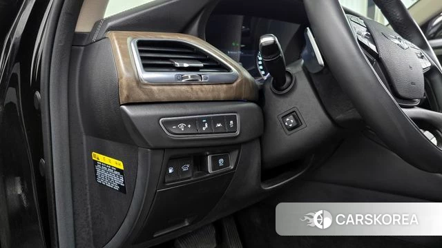 Genesis G90 id 4269084 из Кореи 7