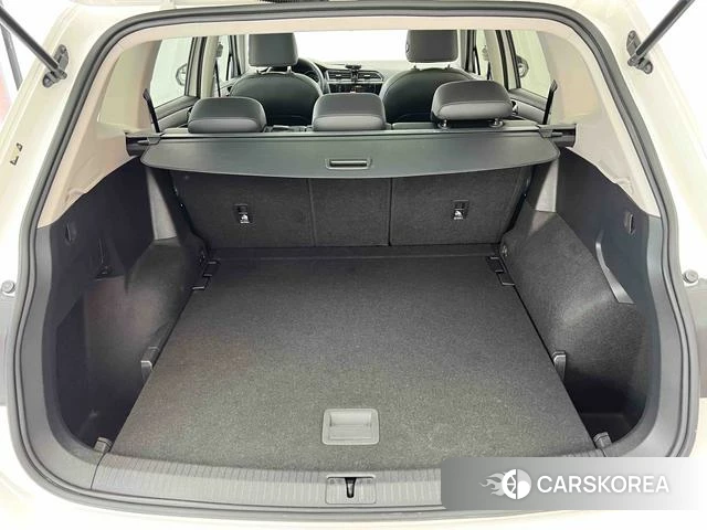Volkswagen Tiguan L id 4258843 из Китая 7