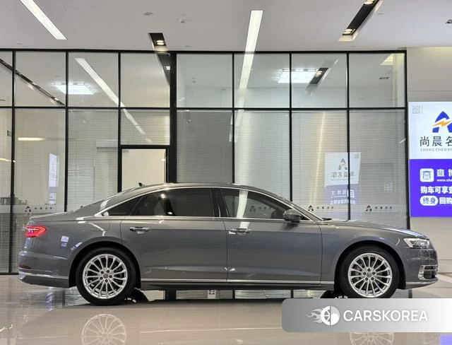 Audi A8 id 4392056 из Китая 7