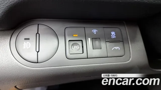 Hyundai The New Grand Starex id 2655344 из Кореи 7