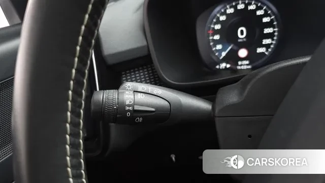 Volvo XC40 id 3396608 из Кореи 7