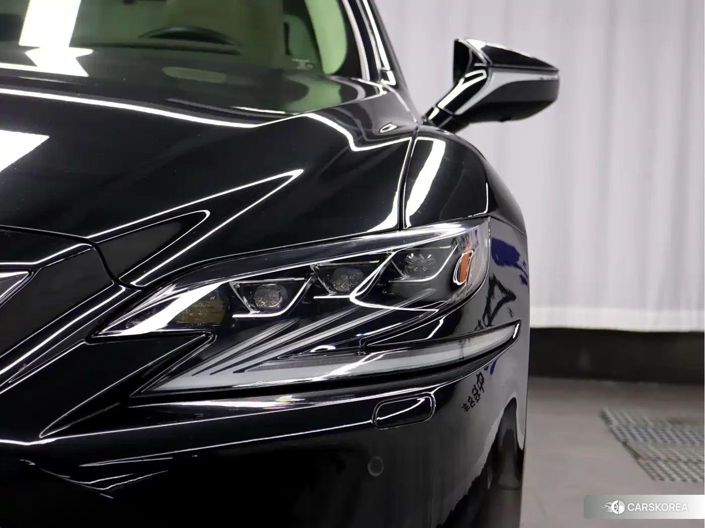 Lexus LS id 4583833 из Китая 7
