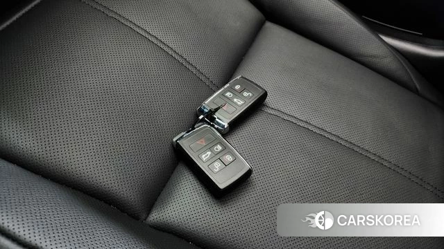 Land Rover Range Rover Velar id 4200710 из Кореи 7