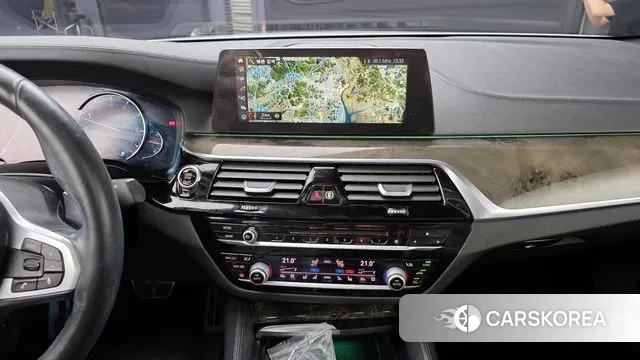 BMW 5 Series (G30) id 2986822 из Кореи 7