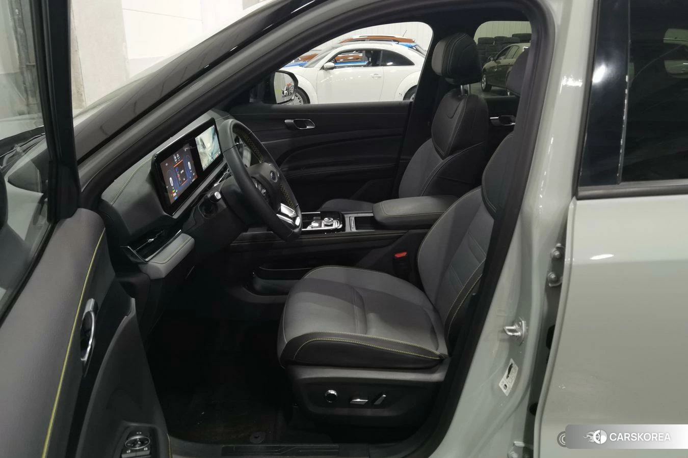 Ford Lingrui PHEV id 4485570 из Китая 7