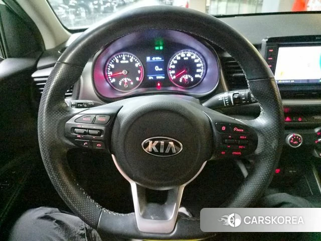 Kia Stonic id 4519635 из Кореи 7