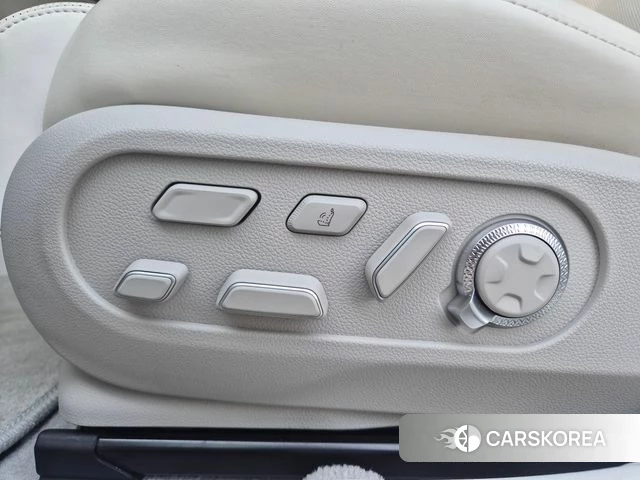 Genesis GV60 id 3826443 из Кореи 7