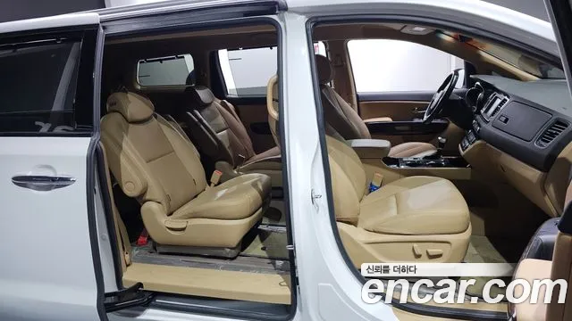 Kia The New Carnival id 2682578 из Кореи 7