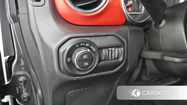 Jeep Wrangler (JL) id 4330788 из Кореи 7