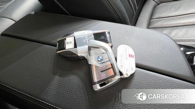 BMW 5 Series (G30) id 4708534 из Кореи 7