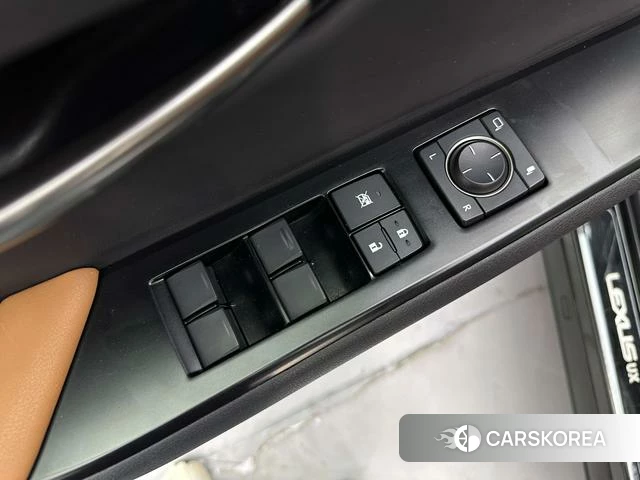 Lexus UX id 3858001 из Китая 7