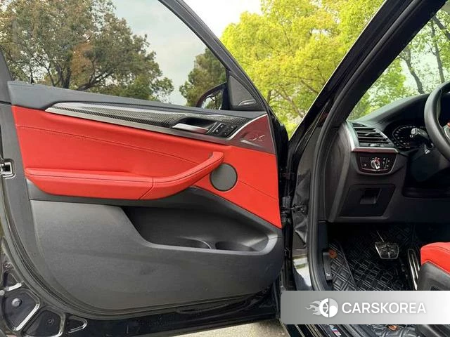 BMW X4 M id 4182585 из Китая 7
