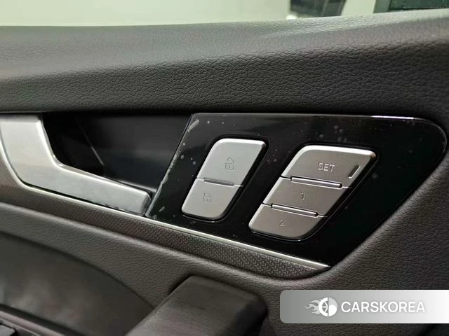 Audi Q5L id 4260947 из Китая 7