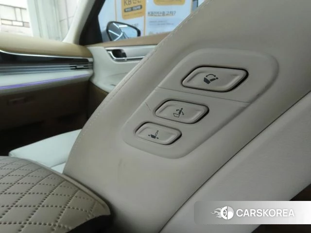 Hyundai The New Grandeur IG Hybrid id 4680173 из Кореи 7