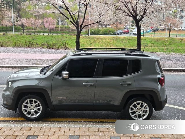 Jeep Renegade id 3919821 из Кореи 7