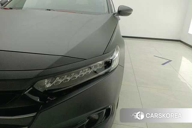 Honda Accord id 3768911 из Китая 7