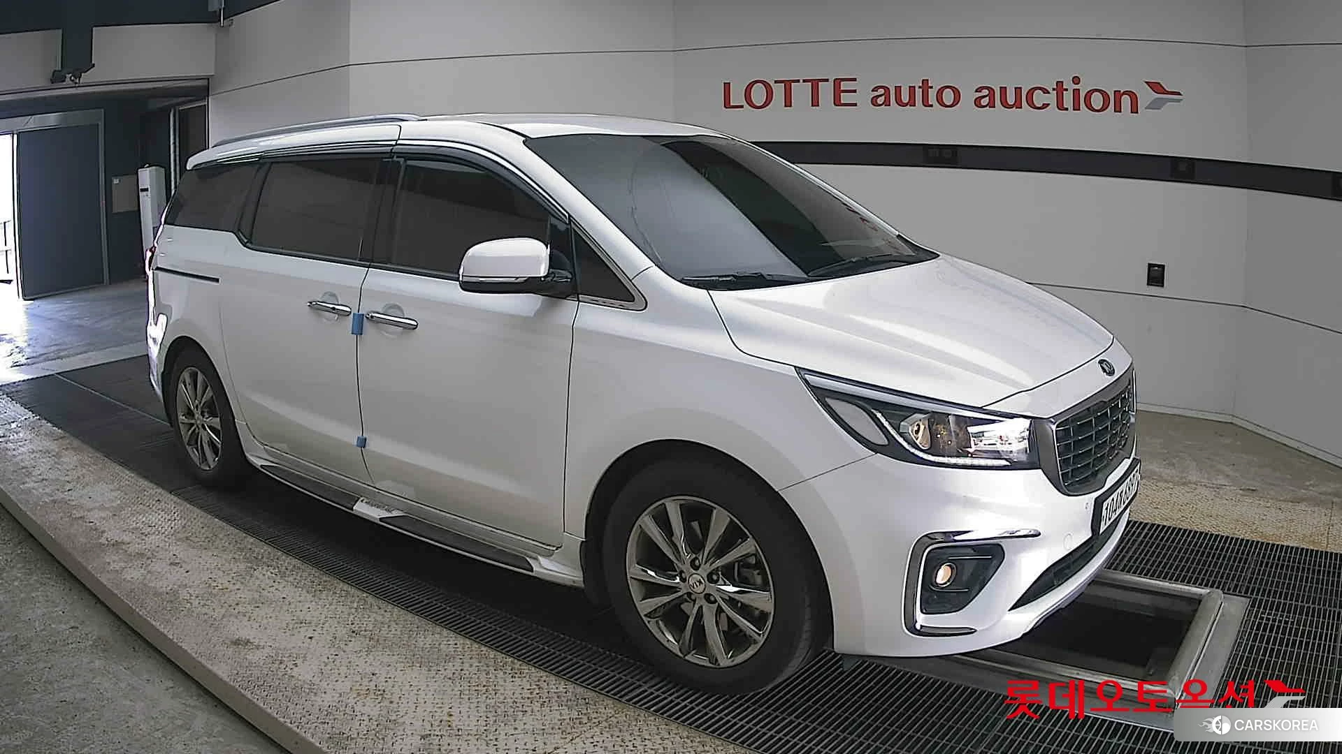 Kia Carnival id 4289554 из Кореи 7
