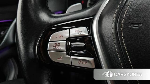 BMW 5 Series (G30) id 3905284 из Кореи 7