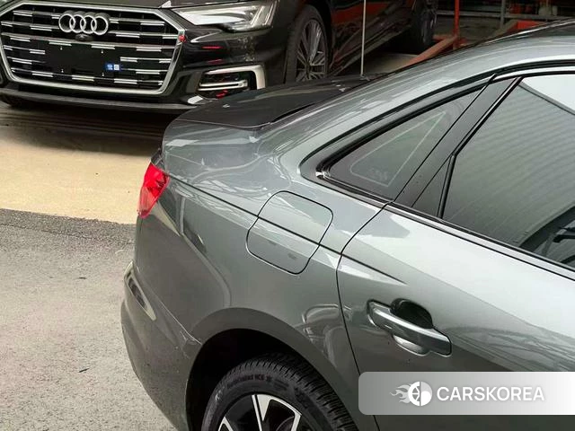 Audi A4L id 4307199 из Китая 7
