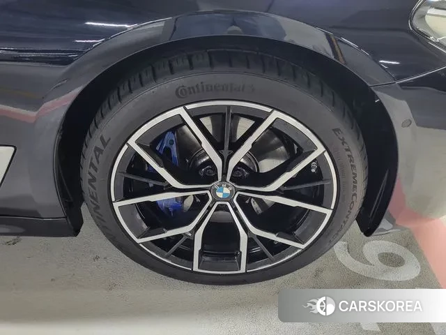 BMW 5 Series (G30) id 3020926 из Кореи 7