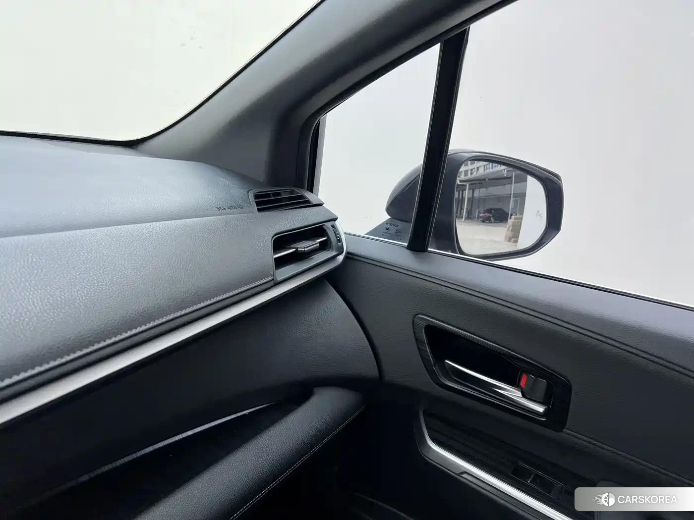 Toyota Sienna id 4629485 из Китая 7