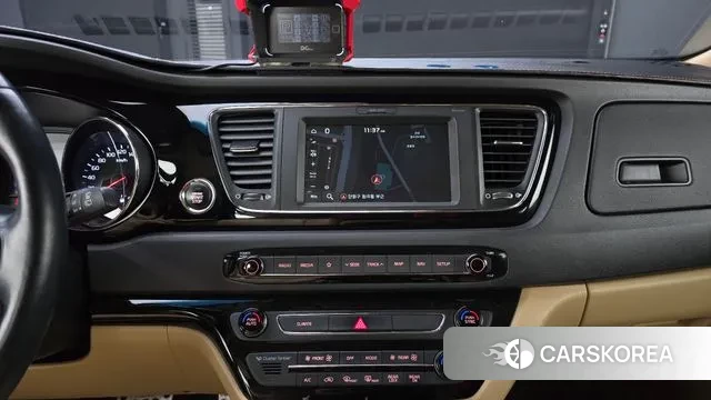 Kia The New Carnival id 3396943 из Кореи 7