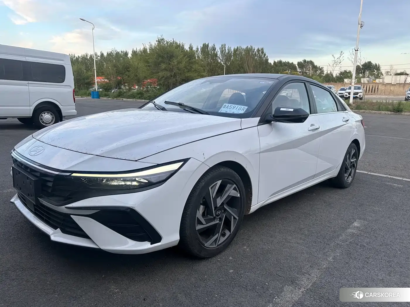 Hyundai Elantra id 4553636 из Китая 7