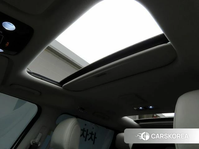 Kia Carnival 4th generation id 4231143 из Кореи 7