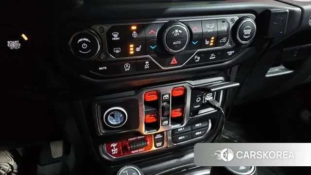 Jeep Gladiator (JT) id 3686571 из Кореи 7