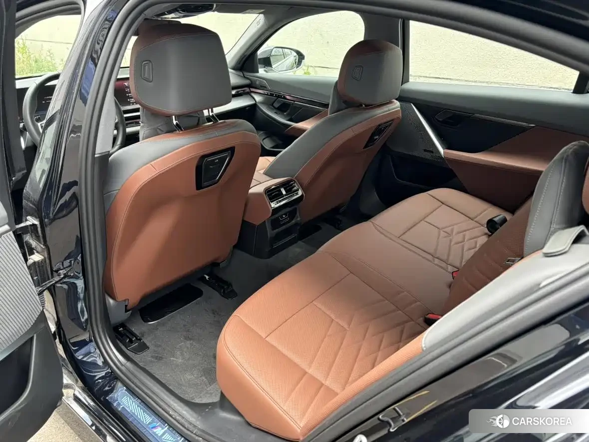 BMW i5 id 4538827 из Китая 7