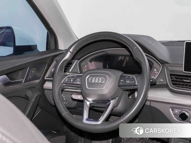 Audi Q5L id 4234887 из Китая 7