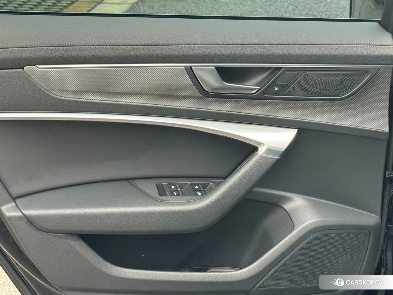 Audi A6L id 4510302 из Китая 7