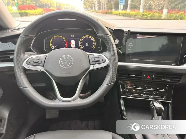 Volkswagen Passat id 4273297 из Китая 7