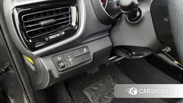 Kia Stonic id 3691773 из Кореи 7