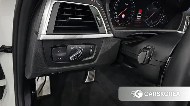 BMW 3 Series (F30) id 3698623 из Кореи 7