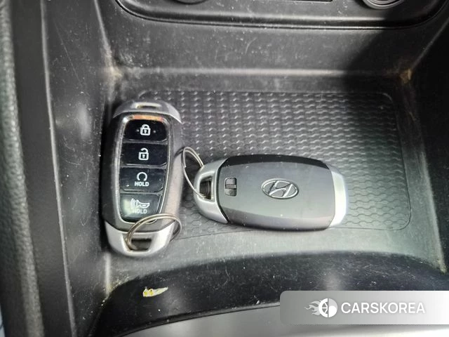 Hyundai Venue id 4546894 из Кореи 7