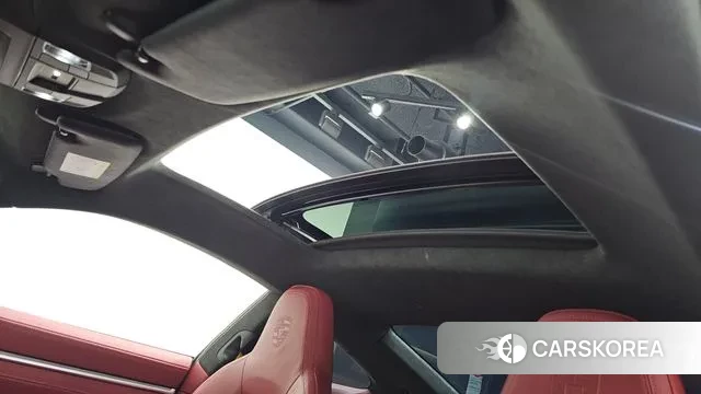 Porsche 911(992) id 3400102 из Кореи 7