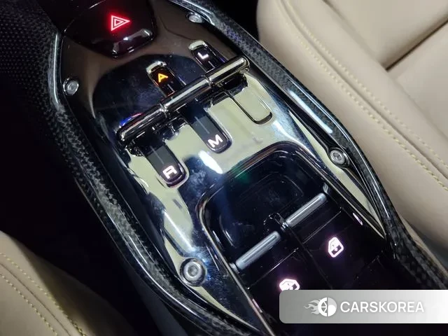 Ferrari 296 GTB id 3565810 из Кореи 7