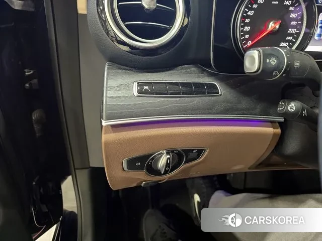 Mercedes-Benz E-Class W213 id 3530469 из Кореи 7