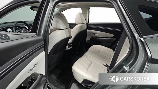 Hyundai Tucson (NX4) id 3800000 из Кореи 7